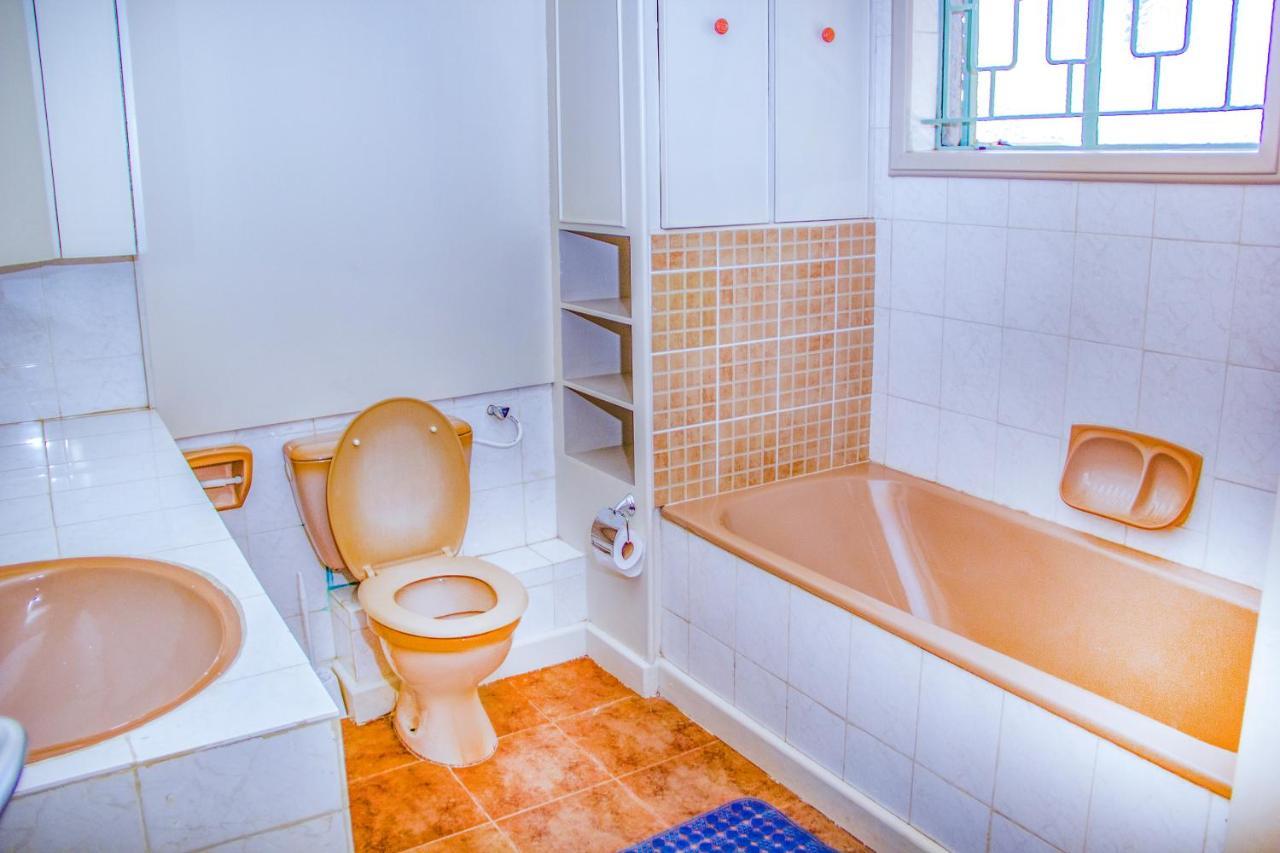 Kijiji Homestay Nairobi Extérieur photo